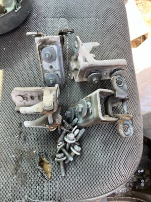 Ford F250 F350 Super Duty 1999-2010 bisagra trasera de 4 puertas, derecha izquierda y herrajes Foto 1 de 3