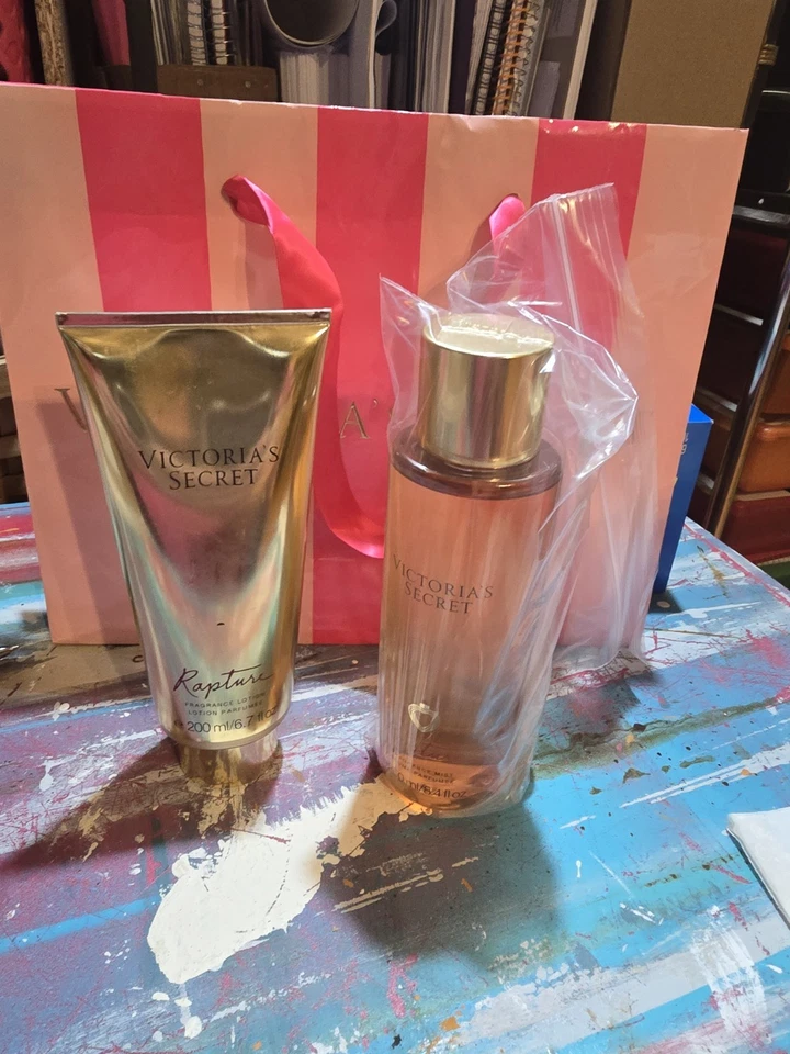 Juego de niebla y loción Victoria's Secret Rapture Foto 1 de 1