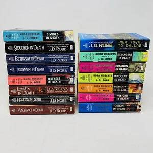 Lot of 15 JD ROBB In Death Mystery PB Novels Books  Nora Roberts - Picture 1 of 15