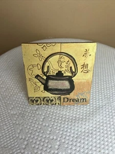 Small Asian ceramic teapot Panel - Picture 1 of 3