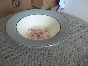 Homer Laughlin cavalier eggshell fruit bowl () 11 available - Imagen 1 de 1
