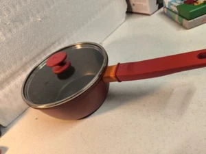ZWILLING J.A. Henckels Nonstick Saucepan 2 qt Duraslide Coating - Picture 1 of 4