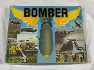 1982 Yaquinto BOMBER WWII War Board Game Complete - Picture 1 of 4