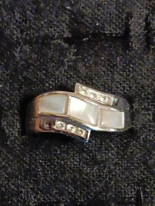 Lia Sophia Mother of Pearl and Cubic Zirconia Silver Ring Size 8 - Picture 1 of 12