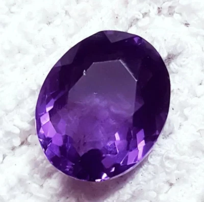 Violet Amethyst Oval Shape 12.20 Ct Certified Loose Gemstone With Free Gift - Image 1 of 4