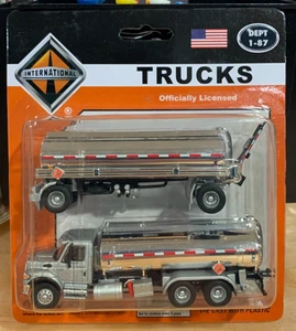 Raro camión de combustible y remolque de combustible Boley serie 7000 International #4504-86 nuevo en caja - Imagen 1 de 4