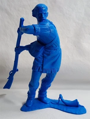 Juguete de plástico azul vintage Soldado Frontera Pionero con rifle Tal vez Imperio Marx 5" Foto 1 de 4