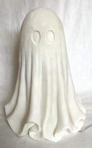 Martha Stewart GHOST LED-Leuchten weiß strukturierter Kunststoff 8 x 10,5 Zoll Neu mit Etikett - Bild 1 von 3