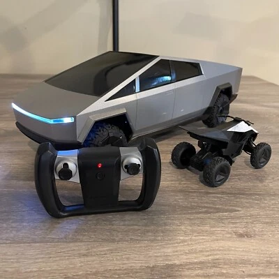 Camión radiocontrolado y Cyberquad eléctrico Hot Wheels RC 1:10 Tesla Cybertruck Foto 1 de 4