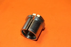 TRIUMPH 500 650 T120 T110 TR6 T150 FORK CROWN STEM NUT UNF 97-2108 1966-71 UK - Picture 1 of 3