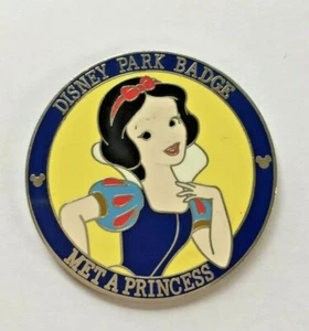 Disney Pin Badge Park Badges Mystery - Met A Princess Snow White - Picture 1 of 1