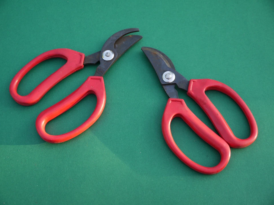 2er Set Gartenschere Blumenschere Astschere Rosenschere Schere Garten  - Bild 1 von 1