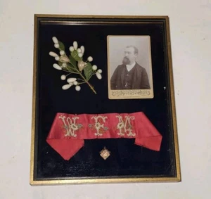 Antikes gerahmtes Bild, Blume, Foto Medaillon Anhänger & Band 12,5" x 15,5" - Bild 1 von 9