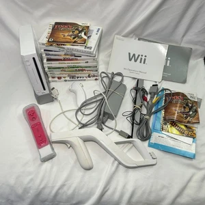 Paquete de sistema de consola Nintendo Wii con controlador Nunchuck 12 juegos - Imagen 1 de 5