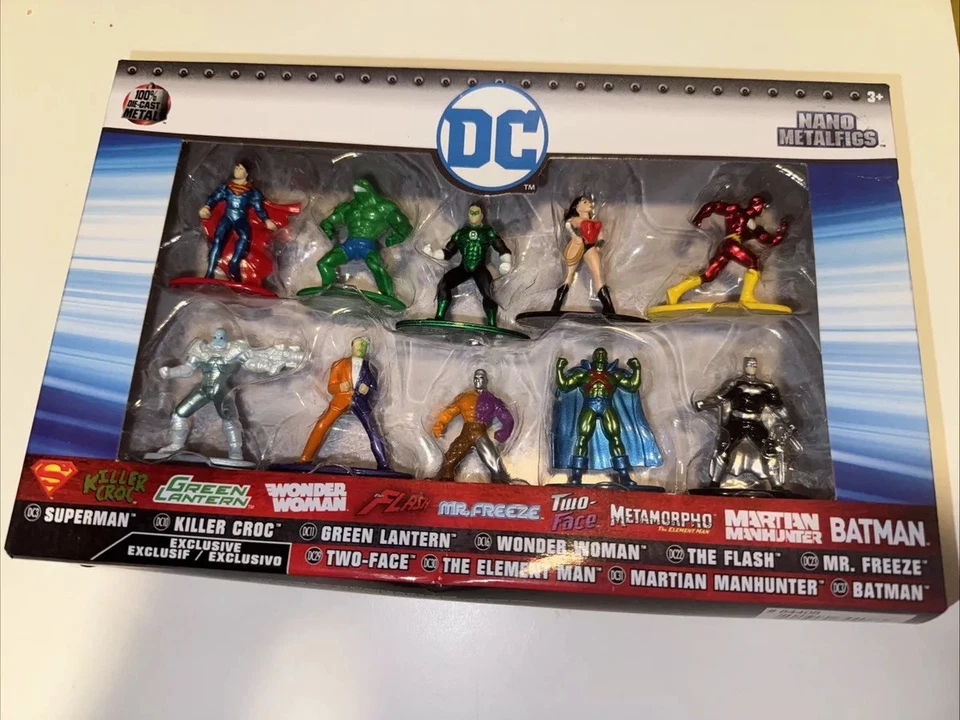 Nano Metalfigs DC Comics Jada Paquete de 10 Coleccionistas Set Superman, Batman, The Flash Foto 1 de 4