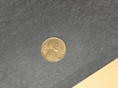 1953 S Lincoln Wheat Penny Lamination Error Slight Doubleing In Date. - Image 1 of 4
