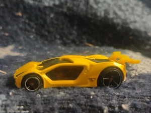 hot wheels 2008 mattel impavido 1 new models #28 yellow - Picture 1 of 6