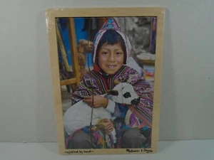 ROMPECABEZAS DE ROPA PERUANA MELISSA & DOUG--ROPA CULTURAL--NIÑO EN PERUANO (NUEVO) - Imagen 1 de 7