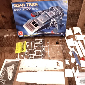 Vintage AMT Ertl Star Trek Deep Space Nine 8741 Runabout Rio Grande 1993 OB Read - Picture 1 of 18