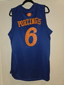 Camiseta deportiva de baloncesto NBA New York Knicks Kristaps Porzingis para hombre talla M azul - Imagen 1 de 9