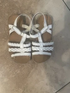 RACHEL GIRL’S WHITE STRAPPY SANDALS SIZE 12 - Picture 1 of 3