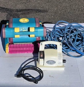 Limpiador y cargador de piscina robótico Dolphin Diagnostic FUNCIONA PERFECTAMENTE - Imagen 1 de 13