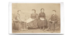 Carte De Visite Photograph ~ Early CDV Brother Sisters Family Portrait - Picture 1 of 2