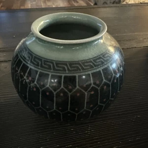 Vintage asiatisch koreanisch dunkelgrün Seladon Crackle Blumenvase Handarbeit signiert - Bild 1 von 13
