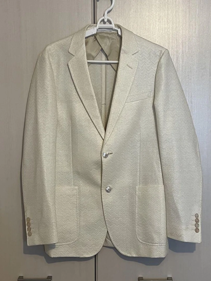 Б/У GUCCI БЕЛЫЙ НЕЙЛОНА КУРТКА ПРИЕМЛЕМЫЙ - Изображение 1 из 4