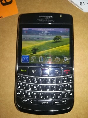 Blackberry Telefono Cellulare Funzionante Manca Il Carica Batteria - Immagine 1 di 3