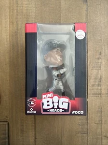 Derek Jeter New York Yankees Home Jersey Mini Bighead Bobblehead MLB Baseball - Picture 1 of 6