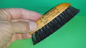 SPAZZOLA POLVERE CAPELLI CODA DI CAVALLO E LEGNO PUBBLICITARIA BELGA VINTAGE - Foto 1 di 11