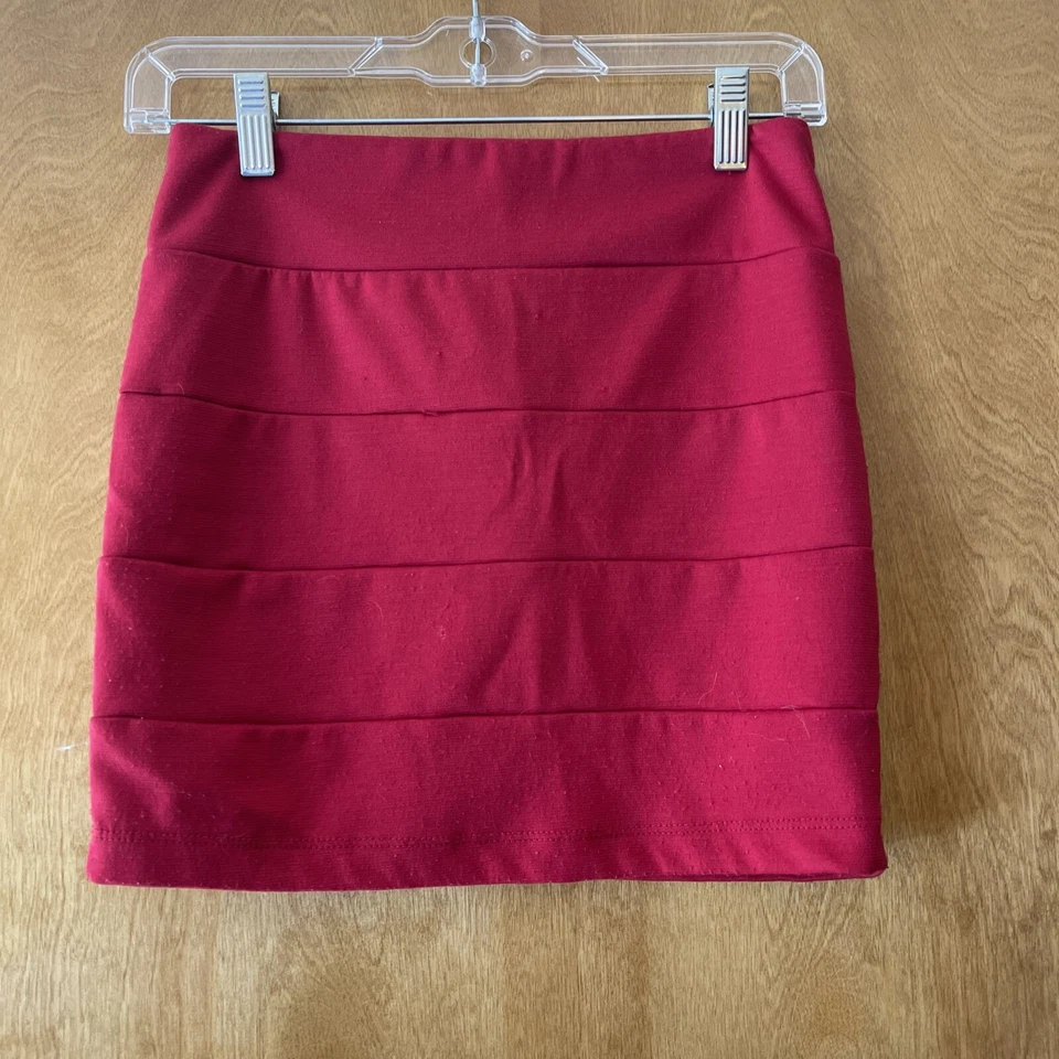 Minifalda roja pull on Foto 1 de 1