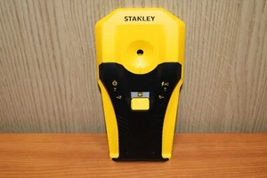 STANLEY S160 BUSCADOR DE PERNOS SENSOR DETECTOR DE CABLE DE METAL Y VIVO STHT77588-0 SIN USAR - Imagen 1 de 3