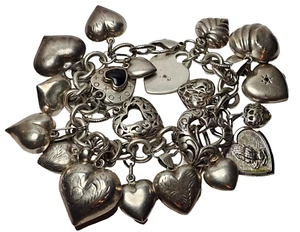 ESTATE STERLING PUFFED HERZ CHARM ARMBAND - 8,5" - 25 HERZ-MEDAILLONS - WOW! - Bild 1 von 12