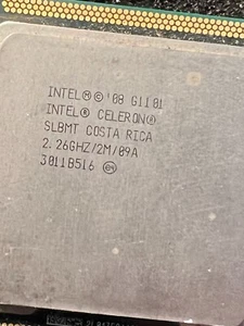 Intel Celeron Dual Core G1101 (SLBMT) / 2,26 GHz / 2 MB / 1156 Desktop Prozessor - Bild 1 von 1