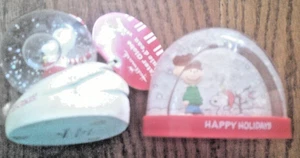 Hallmark Snoopy Snow Globe Whee wish you a Merry Christmas + Charlie Brown globe - Picture 1 of 3