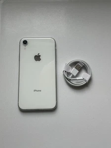 Apple iPhone XR 64GB Unlocked - White - Good condition - 86%🔋- PLEASE READ DESC - Picture 1 of 21
