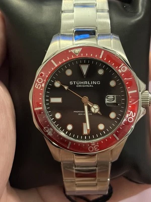 Reloj de Buceo Stührling Original Bisel Rojo 200M Pulsera Acero - Kit Completo Nuevo Foto 1 de 4