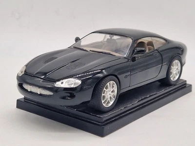 JAGUAR XKR coupé - Solido - Scala 1/18 - Immagine 1 di 4