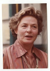 Ingrid Bergman - Vintage Candid Photo by Peter Warrack - Previously Unpublished - Picture 1 of 1