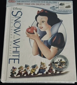 Disney's Snow White  BLU-RAY OOP TARGET EXCL. SIGNATURE COLLECTION DIGIBOOK *NEW - Picture 1 of 3