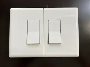 Ecolink DDLS2-ZWAVE5 Z-WAVE Plus Smart Switch Dual Rocker - Picture 1 of 3
