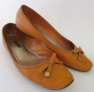 Pisos de ballet Louis Vuitton Paris de cuero naranja talla 7,5 Foto 1 de 4