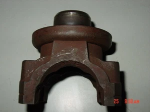 87-95 Jeep Wrangler 231 eje de transmisión delantero salida yema YJ estuche de transferencia - Imagen 1 de 3