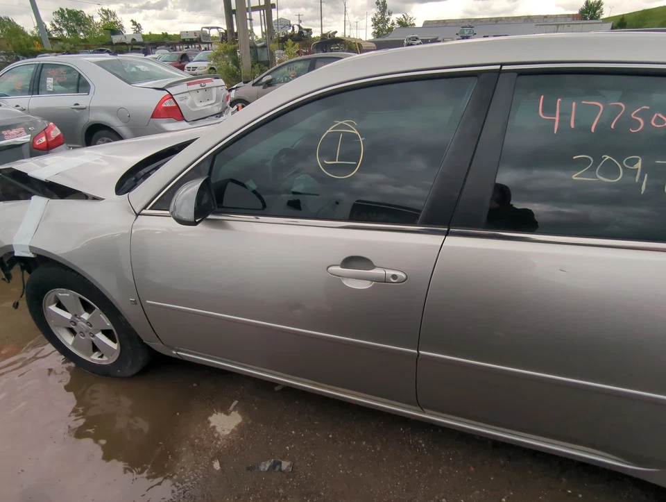 2008-2016 Chevrolet Impala Driver Front Door Oem W0WW5 - Imagem 1 de 1