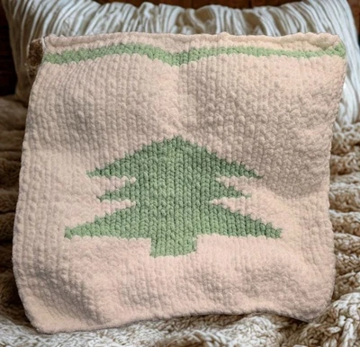 Christmas Handmade Chunky Plush Christmas Tree Blanket Mint Green and White - Image 1 of 4