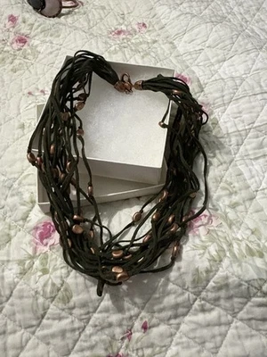 Coldwater Creek Bufanda Textil Verde Collar Cuentas de Cobre y Cuero Verde Foto 1 de 4