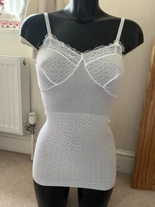 Vintage Lux Lux White Sleeveless Gigi Lace Top Vest bust 85-95 cm Nylon (CA10) - Picture 1 of 6