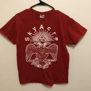 Skyacre Red Graphic Band T-Shirt Double Eagle All Seeing Eye Oui Vigilat Vigilum - Picture 1 of 3